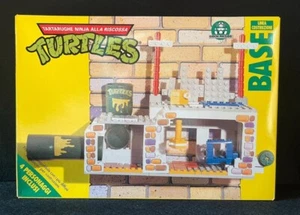 Ninja Turtles Giochi Preziosi Linea Costruzioni Base Tartarughe Riscossa MISB - Foto 1 di 3