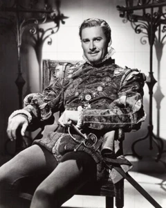 ERROL FLYNN as Earl Of Essex - 10" x 8" Photo PRIVATE LIVES OF ELIZABETH & ESSEX - Bild 1 von 1
