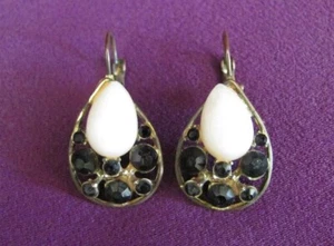 1930s ANTIQUE ART DECO GILDED SET OF EARRINGS - Picture 1 of 5