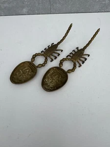 Pair of Vintage Antique Indian Bronze Hindu Scorpion Temple Spoons - FREE POST - Picture 1 of 5
