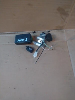 Cdi Spannungsregler Blinkgeber  Kymco Super 9 50ccm  2000-03 - Bild 1 von 3