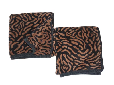 JUEGO DE TOALLAS DE MANO WELLEESLEY MANOR ANIMAL TERCIOPELO NEGRO Y TOSTADO (2 PIEZAS) 15X27 Foto 1 de 4