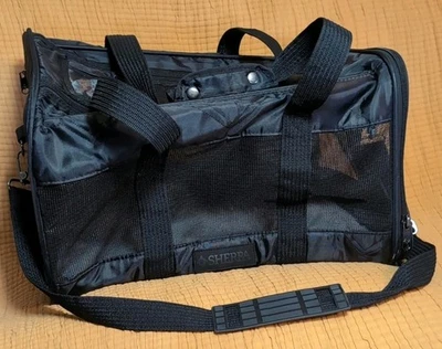 Transportador para mascotas SHERPA, base extraíble sólida alfombrada, 18"x12"x12", plegable, 22# Foto 1 de 4