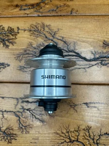 Cerchio anteriore Shimano DH-3D72 36 fori QR / mozzo dinamo freno a disco - Foto 1 di 7