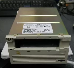Lecteur de bande bibliothèque DEC TR-S13XA-YW Quantum 70-80016-01 SDLT220 SCSI LVD SE - Photo 1/3