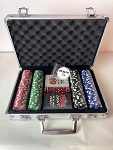 Coors Light Pokerchips, Spielkarten und Würfel in Alu Tragetasche UNGEÖFFNET - Bild 1 von 7