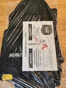 Tapis de voiture Toyota Rav 4 2019 - Photo 1/7
