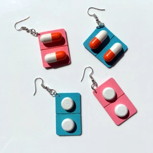 Creative Wooden Capsule Drop earrings Funny Cute Pills Medicine Dangle Earrings - Picture 1 of 11