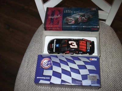 Dale Earnhardt GM Goodwrench 1997 versión de carreras coche de choque acción 1/24 Foto 1 de 4