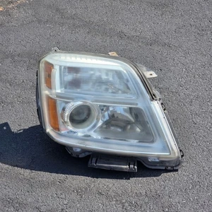 2010-2015 GMC Terrain Right Passenger Headlight Assembly OEM - Picture 1 of 3