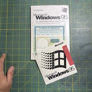 Microsoft Windows 95 Disc & Product ID - Picture 1 of 4