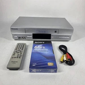 Panasonic OmniVision VCR VHS PV-V4525S Player Recorder w/ Remote & AV Cables - Picture 1 of 13