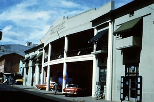 1950's Kodachrome Slide, Gran Hotel, Pan Am office / Vintage Cars / Automobiles - Picture 1 of 1