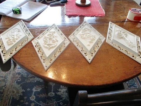 Shabby creamy white 4 Syroco wall plaques. Violin, key, key lock,flowers Cover
