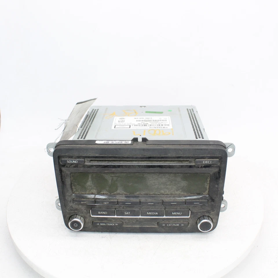 Volvo S80 1999 número de pieza de radio - 638-57712 Foto 1 de 4