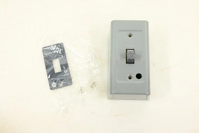 Arrancador de motor manual Allen-Bradley 600-TAX4, serie B Foto 1 de 4