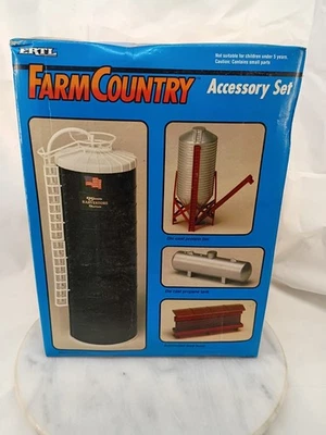 Vintage 1991 ERTL Farm Country Accessory Set With Harvestore Silo, Bulk Bin +  - Image 1 of 4