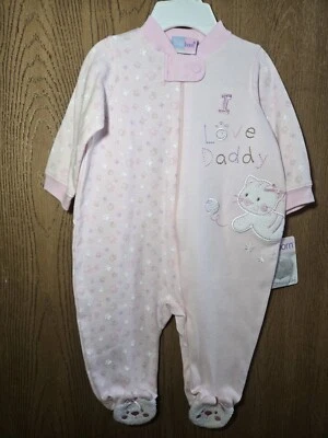 NUEVO CON ETIQUETAS Talla 6-9M Recién Born Pata Estampado Rosa Cremallera Dormir con Gato Blanco I Love Daddy Nuevo Foto 1 de 4
