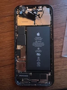 iphone 12 for parts with logic board 128gb, battery & all parts, no screen - Afbeelding 1 van 9