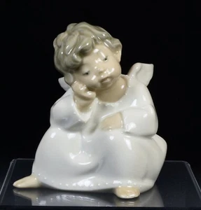 Beautiful Lladro ~ Angel Thinking ~ 04532 - Picture 1 of 3