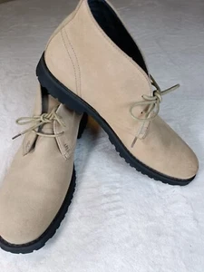 Lands' End 380890 Men's Beige Suede Chukka Boots Size 8.5 D Outdoors Hiking - Picture 1 of 9