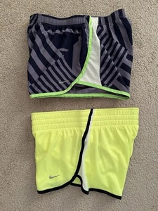 2 Stück Nike reflektierende Laufshorts Damen Extra Small XS - Bild 1 von 10