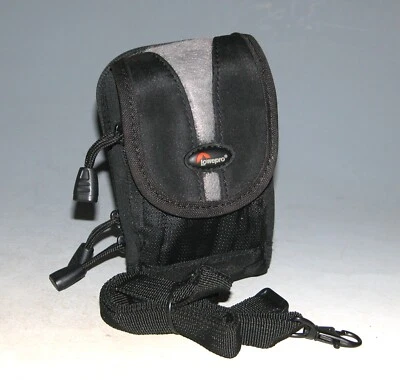 Lowepro Rezo 15 Camera Case - Black - Image 1 of 3