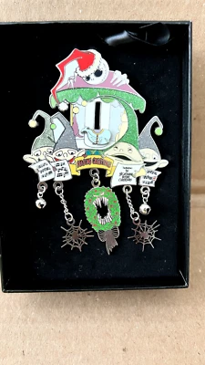 Walt Disney World Nightmare Before Christmas Pins and Lanyard + LE Jumbo Pin Foto 1 de 4