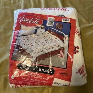 2001 Coca Cola Polar Bear Bed Blanket New Sealed Package IRREGULAR 72"X90" - Picture 1 of 11