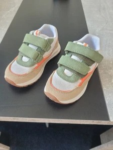 Sneaker  Elefanten Gr. 24 Fast NEU - Bild 1 von 4