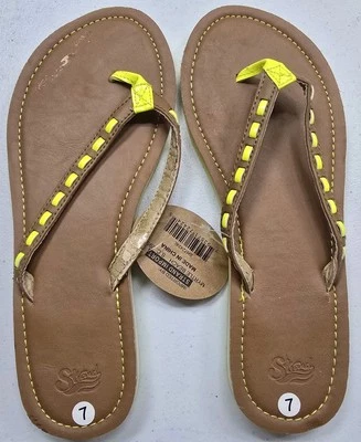 Sandálias femininas Strand Flips Flop 7 novas com etiquetas tanga marrom amarela praia náutica  - Imagem 1 de 4