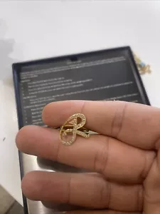 Anello in oro 18 kt con diamanti lettera R misura L - Foto 1 di 7
