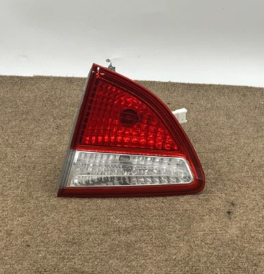 2007-2012 Hyundai Veracruz RIGHT PASSENGER SIDE INNER REVERSE TAIL LIGHT OEM #1 - Image 1 of 4