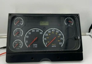 2005 FREIGHTLINER USED DASHBOARD INSTRUMENT CLUSTER FOR SALE (MPH)  - Picture 1 of 5