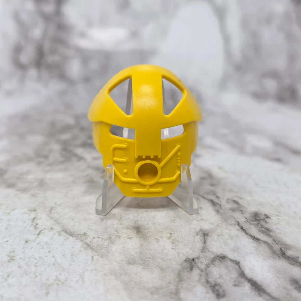 Lego Bionicle Komau (Turaga) Yellow Mask 32572 - Image 1 of 1