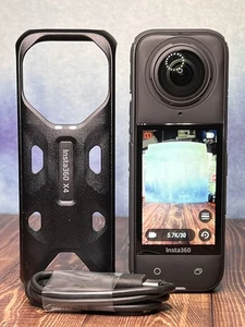 Insta360 X4 - 8K 360° Video 72MP 360° Photo 10m Waterproof Touchscreen - READ ME - Picture 1 of 19