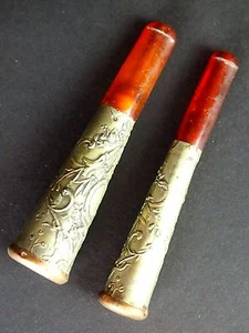 2 CIGARETTE MOUTHPIECE. AMBER. SILVER PLATED METAL. HAND CHISELLED. SPAIN. XIX. - Picture 1 of 1