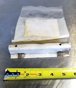 Piper Aircraft 41220-000 Bracket Assembly - Picture 1 of 4