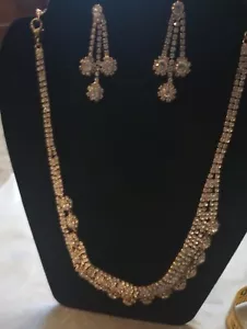 Juego de collar y pendientes gargantilla cadena diamantes de imitación tono dorado joyería de boda - Imagen 1 de 1