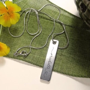 Collana Ciondolo Acciaio Inox Personalizzata Incisa Personalizzata Tuo Nome Gioielli - Foto 1 di 6