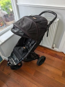 Mountain Buggy MB Mini all-terrain pushchair with rain cover in great condition - Picture 1 of 13