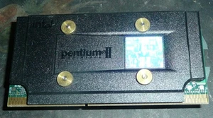VINTAGE Intel Pentium II 400MHz SL3EE P2 Slot 1 CPU Processor - Foto 1 di 2