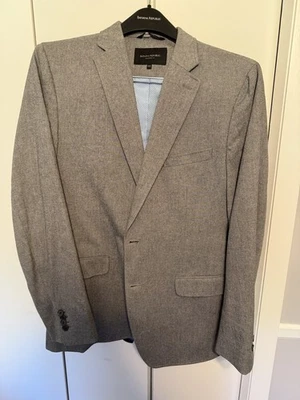 Banana Republic Blazer Mens 40R Gray Tailored Fit  herringbone Sport Coat - Image 1 of 4