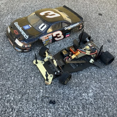 Vintage RC10L RC Car, 1/10 Scale Pan Car, RC10 L - Image 1 of 4