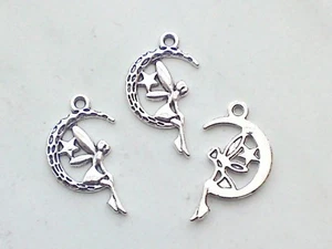 5x Metall Anhänger Fee im Mond 25x15mm Charms Elfe Stern Mond Schmuck Basteln - Bild 1 von 1