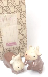 Vintage Enesco Cow Bull Salt And Pepper Shakers IOB Japan Red Foil Label - Picture 1 of 10