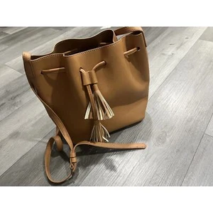J.Crew Leather Bucket Bag Drawstring Crossbody Purse in Camel Brown - Picture 1 of 6