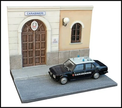 NINIVE 7X DIORAMA Caserma Carabinieri Polizia Guardia di Finanza modello 1:43 - Immagine 1 di 2