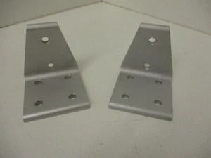 *NEW* (LOT OF 2) 80/20 INC. 4311 CENTER INSIDE CORNER BRACKET 6-HOLE - Picture 1 of 6