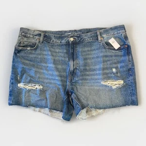 Old Navy NWT Plus Size 22 Slouchy Straight Fit High Rise Distressed Denim Shorts - Picture 1 of 5